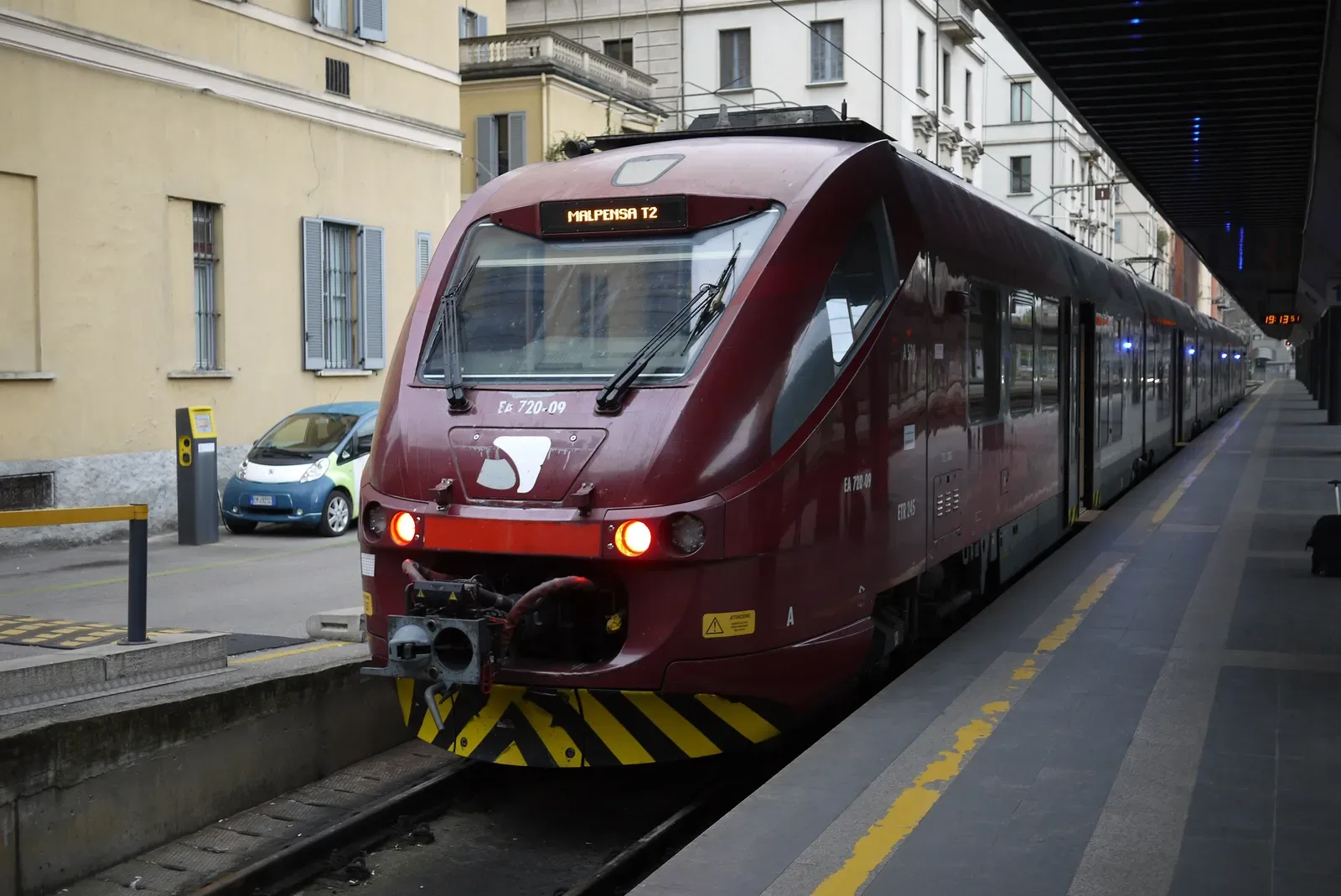 Malpensa Express train at Milano Cadorna station | BudgetBro 