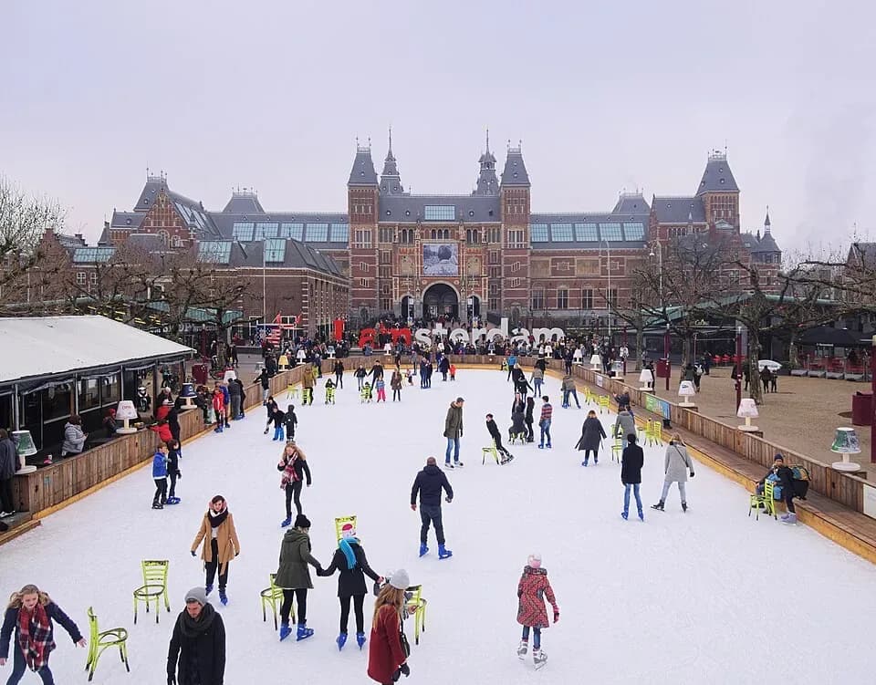 Amsterdam Christmas Market 2026: 3 Ways to Do It in a Day