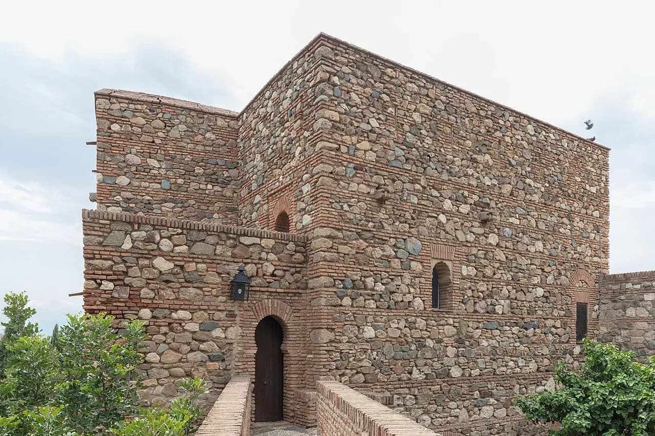 Tower of the Alcazaba fortress in Málaga | BudgetBro