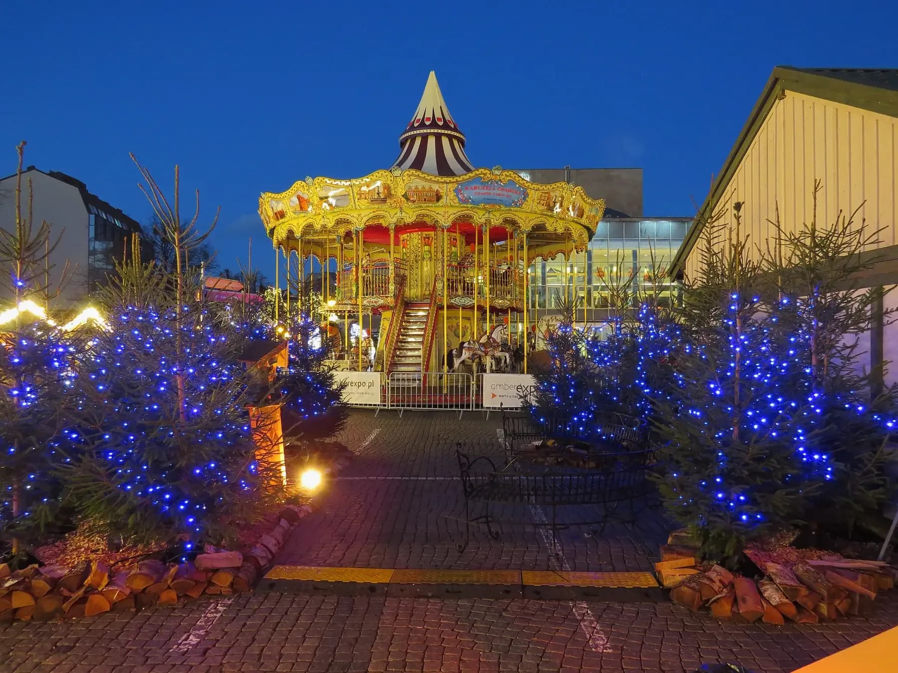 Gdańsk Christmas Market Opening Day: 2026 Day Trip Guide