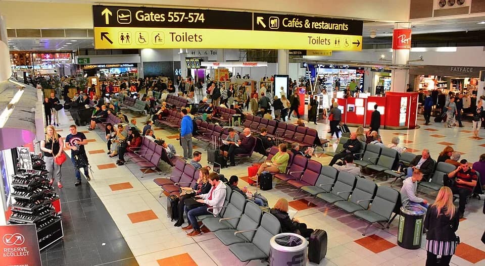 Departures lounge in the North Terminal at Gatwick Airport | BudgetBro