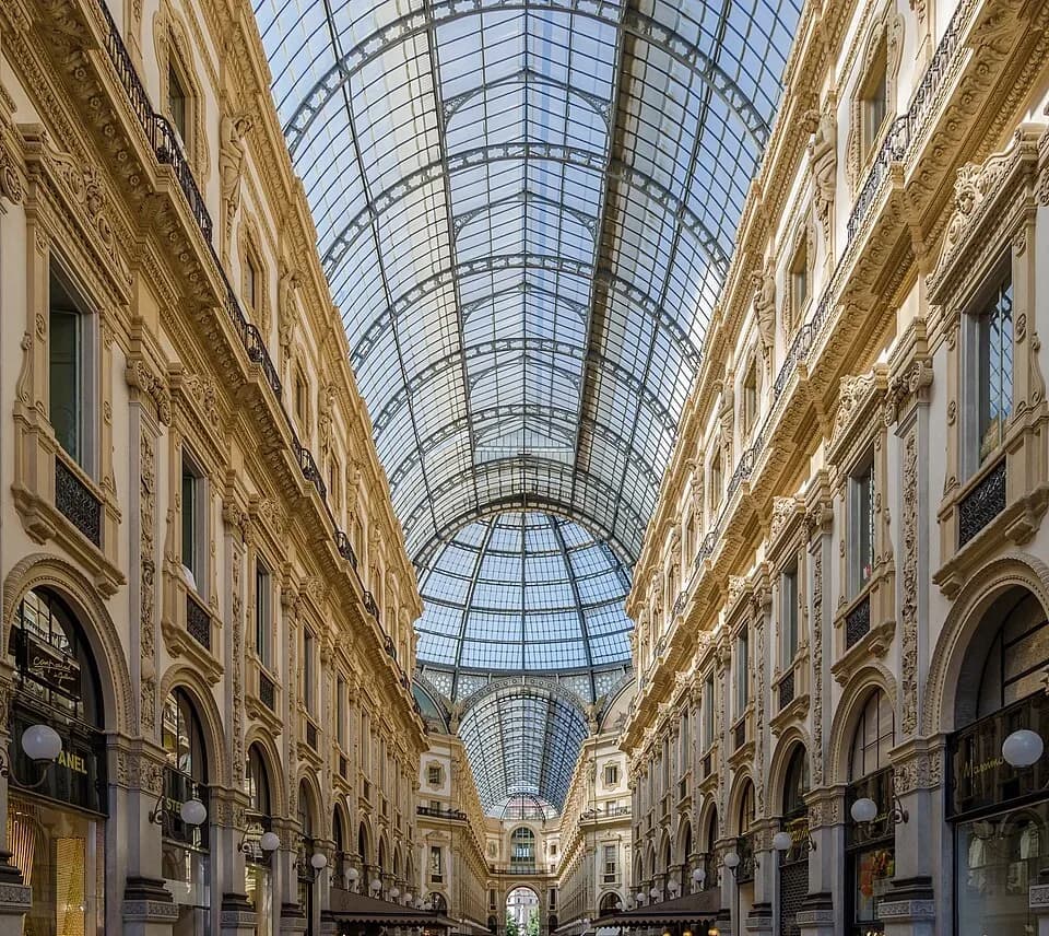Galleria Vittorio Emanuele II, Milan. Photo: Steffen Schmitz, CC BY-SA 4.0, Wikimedia Commons. | BudgetBro