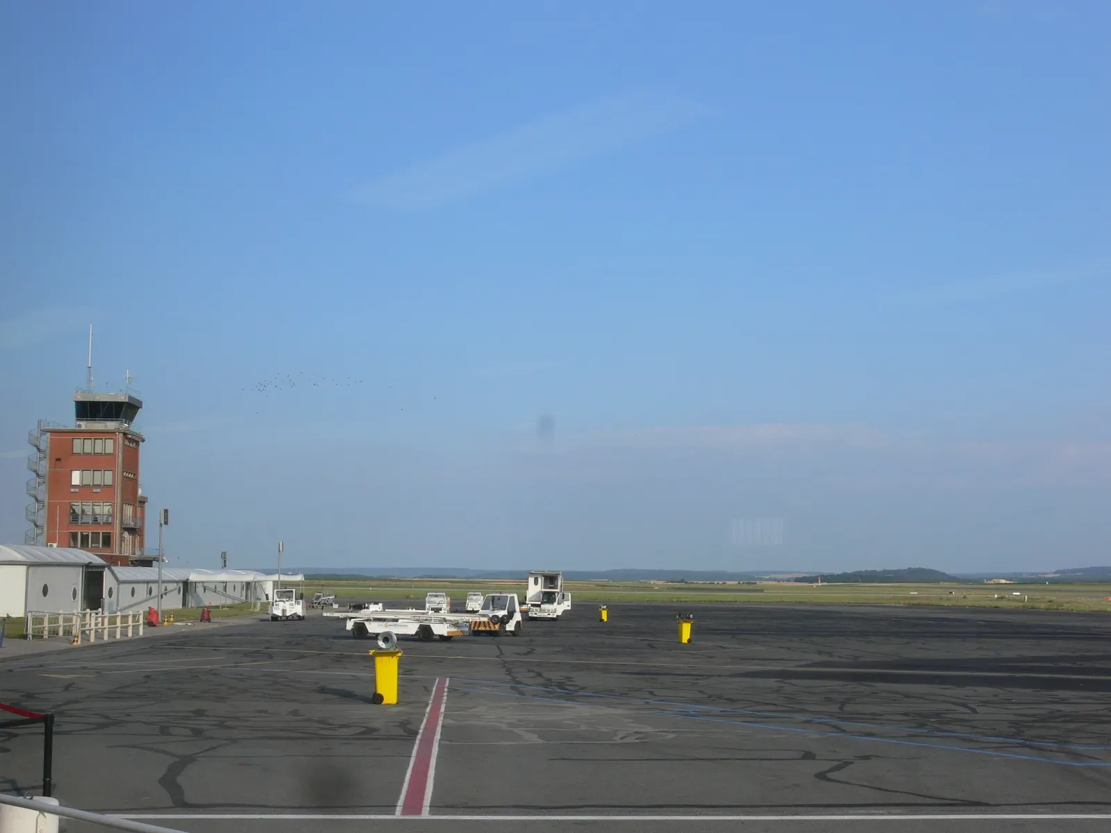 The small terminal area and apron at Beauvais-Tillé airport, north of Paris | BudgetBro